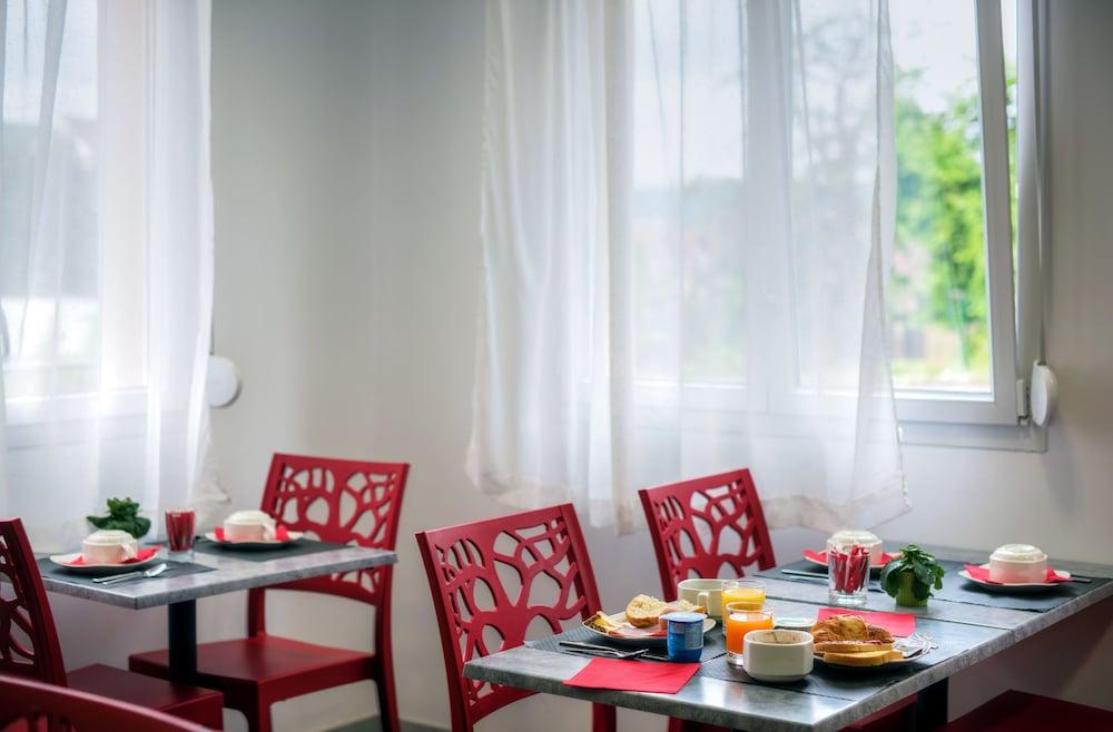 Comfort Aparthotel Mutzig Portes D'Alsace Buitenkant foto